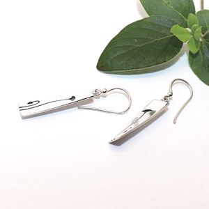 Pereche de cercei antice din argint pentru femei, cu formă dreptunghiulară de mac, strălucitori, atârnanți (EPK.39) - bijuterii - cercei - Artynos.ro Pereche de cercei antice din argint pentru femei, cu formă dreptunghiulară de mac, strălucitori, atârnanți (EPK.39) - bijuterii - cercei - Artynos.ro