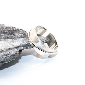 Inel de damă din argint, mat și strălucitor, mărimea 56, reglabil (EGY.198) - bijuterii - inele - inele cu perle - Artynos.ro