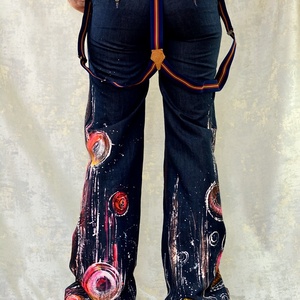 Blugi evazați, cu pictură abstractă, unicat - îmbrăcăminte și modă - haine damă - pantaloni damă - Artynos.ro