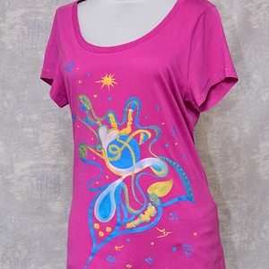 Tricou magenta cu pictură abstractă, unicat - îmbrăcăminte și modă - haine damă - tricou și top de damă - Artynos.ro