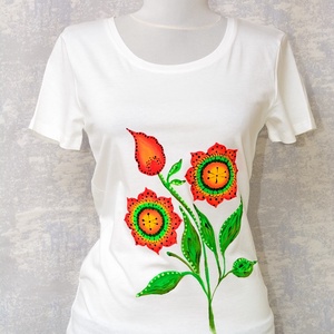 Tricou ivoire cu pictură florală, unicat - îmbrăcăminte și modă - haine damă - tricou și top de damă - Artynos.ro