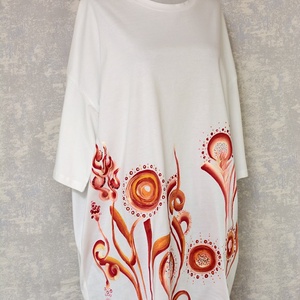 Tricou oversize cu pictură florală, unicat - îmbrăcăminte și modă - haine damă - tricou și top de damă - Artynos.ro