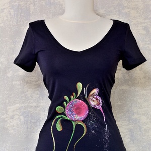 Tricou bleumarin cu pictură florală, unicat - Artynos.ro
