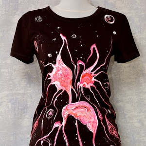 Tricou maro cu pictură florală, unicat - Artynos.ro
