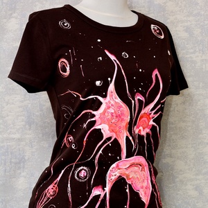 Tricou maro cu pictură florală, unicat - îmbrăcăminte și modă - haine damă - tricou și top de damă - Artynos.ro