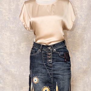 Fustă denim cu pictură florală, unicat - Artynos.ro