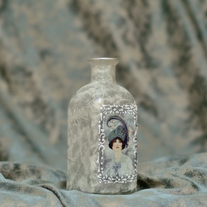 Vază flori: Vintage Lady - casă & stil de viață - accesorii pentru decorat casa - suport de flori - vaze - Artynos.ro