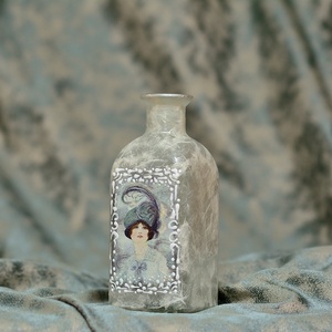 Vază flori: Vintage Lady - casă & stil de viață - accesorii pentru decorat casa - suport de flori - vaze - Artynos.ro