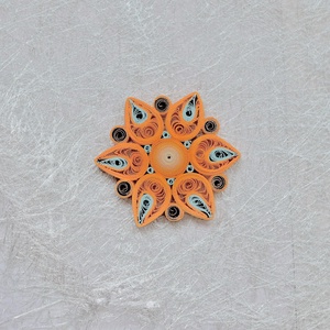 Broșă: Mandală/Floare - bijuterii - mărțișor - Artynos.ro