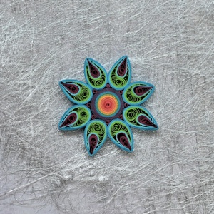 Broșă: Mandală/Floare - bijuterii - mărțișor - Artynos.ro