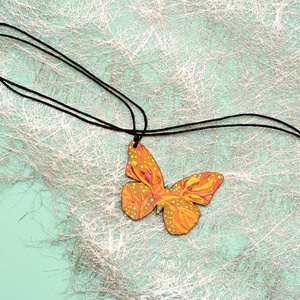 Pandantiv fluture, pictat manual, unicat, Bijuterii, Coliere, Pandative, Pictura, ARTYNOS