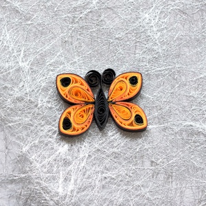 Broșă: Fluturi - bijuterii - mărțișor - Artynos.ro