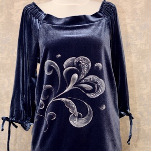 Bluza cu pictura florala, unicat, Imbracaminte si moda, Haine dama, Bluze dama, Pictura, ARTYNOS