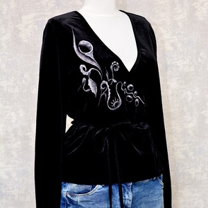 Bluză cu pictură florală, unicat - îmbrăcăminte și modă - haine damă - bluze damă - Artynos.ro