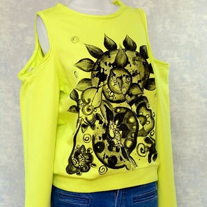 Bluză cu pictură florală, unicat - îmbrăcăminte și modă - haine damă - bluze damă - Artynos.ro