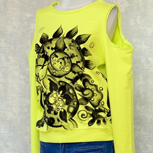 Bluză cu pictură florală, unicat - îmbrăcăminte și modă - haine damă - bluze damă - Artynos.ro