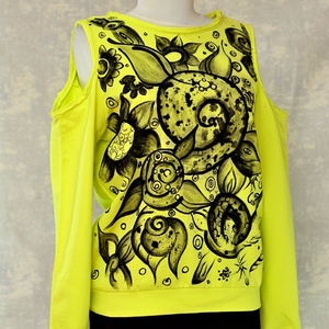 Bluză cu pictură florală, unicat - îmbrăcăminte și modă - haine damă - bluze damă - Artynos.ro