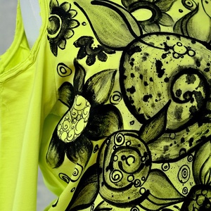 Bluză cu pictură florală, unicat - îmbrăcăminte și modă - haine damă - bluze damă - Artynos.ro