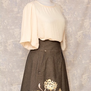 Fustă cu pictură florală, unicat - îmbrăcăminte și modă - haine damă - fustă damă - Artynos.ro