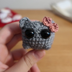 Crying Sad Hamster Breloc - jucării și echipamente pentru copii - plușuri - șoarece de pluș - Artynos.ro