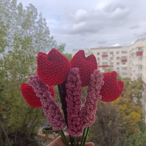 Buchet de Lalele si Lavanda pentru Valentine's Day - casă & stil de viață - decorațiuni de casă - accesorii florale - flori la fir - Artynos.ro