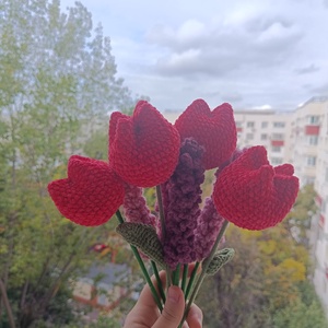 Buchet de Lalele si Lavanda pentru Valentine's Day - casă & stil de viață - decorațiuni de casă - accesorii florale - flori la fir - Artynos.ro