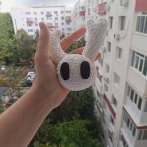 Hollow Knight + Hornet - Set brelocuri crosetate - jucării și echipamente pentru copii - plușuri - șoarece de pluș - Artynos.ro