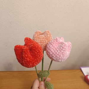 Lalea Crosetata - casă & stil de viață - decorațiuni de casă - accesorii florale - flori la fir - Artynos.ro