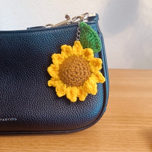 Breloc floarea - soarelui - genți și portofele - accesorii genți - breloc - Artynos.ro