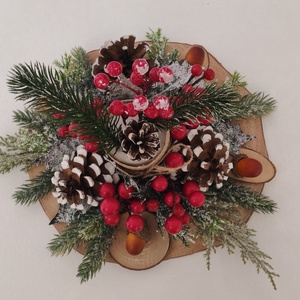 Aranjament Festiv Rustic cu Conuri și Boabe Roșii  Decor Perfect pentru Sărbători  - crăciun - cadouri de moș crăciun - cadouri de moș crăciun - Artynos.ro