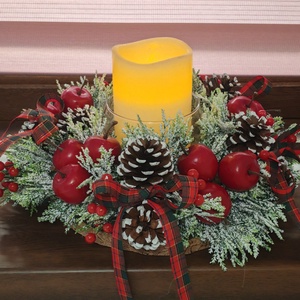 Decor central de Craciun cu lumanare LED  elegant si festiv - Artynos.ro