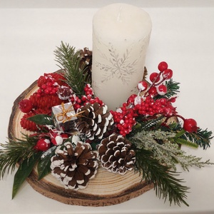 Aranjament de Craciun cu lumanare alba  decor elegant si natural pentru sarbatori - Artynos.ro