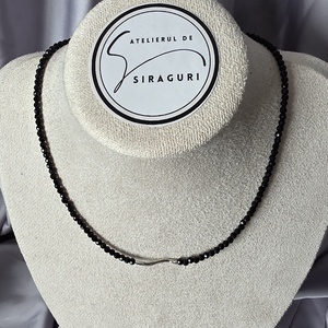Colier din margele negre - bijuterii - coliere - coliere din mărgele - Artynos.ro