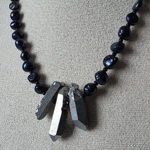 Colier din perle de cultura negre  - bijuterii - coliere - coliere din mărgele - Artynos.ro