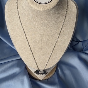 Colier lung din otel inoxidabil si pandantiv soare, Bijuterii, Coliere, Coliere cu pandative, Confectionarea bijuteriilor, ARTYNOS