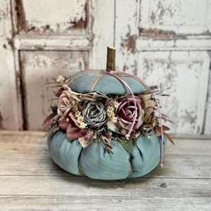 Decoratiuni pentru dovleci - palarii mici, Casa & Stil de viata, Accesorii pentru decorat casa, Decoratiuni de masa si decoratiuni pentru rafturi , Decoratiuni de masa, , ARTYNOS