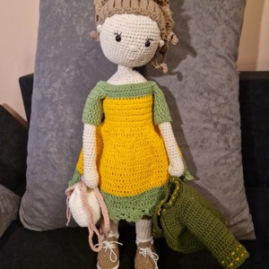 Păpușă croșetată - jucării și echipamente pentru copii - plușuri - păpușă croșetată, păpușă de pluș - Artynos.ro