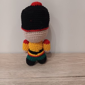 Spărgătorul de nuci croșetat - crăciun - decorațiuni de crăciun de casă - spiriduși de crăciun - Artynos.ro