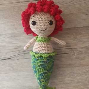 Papusa sirena crosetata Coral, , , ARTYNOS