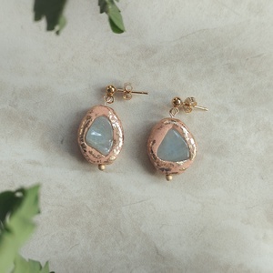 Cercei Finuti Piatra Acvamarin Roz Rose Gold Aur filat 14K - mici - Design Original - bijuterii - cercei - cercei din aur - Artynos.ro