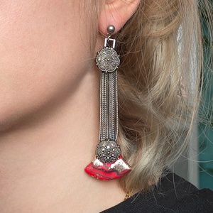 Cercei Statement Lungi - Design Original - Decoratiuni Metalice Vintage Reciclate - Asiatic Fantezie Antic Antique - Artynos.ro