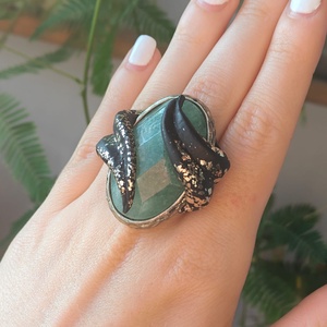 Inel Oval Statement Maximalist - Decoratiune Metalica Vintage Reciclata - Bijuterie Witchy Handmade Fantezie  - bijuterii - coliere - coliere din pietre semiprețioase - Artynos.ro