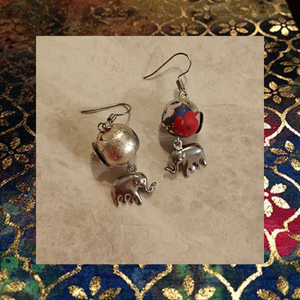 Cercei Sfera Argintie Colorati - Decoratiuni Metalice Elefant Vintage Reciclati - Witchy Fantezie Padure Toamn - Artynos.ro