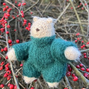 Misa Bear - Pisica tricotata manual din matase de alpaca si bumbac, jucarie moale pentru copii 13 cm, , , Faceti cunostinta cu Misa, ursuletul tricotat manual.
Ursuletul Misha a fost realizat cu dragoste s..., ARTYNOS