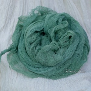 MULL-KENDŐ / verde închis - eșarfă din tifon bătut - îmbrăcăminte și modă - eșarfe, pălării, fularuri - eșarfe - Artynos.ro