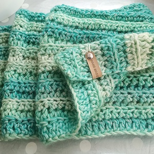 Fular Menta - îmbrăcăminte și modă - haine damă - poncho - Artynos.ro