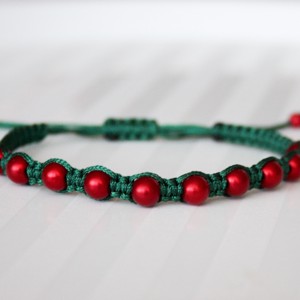 Brățară macramé împletită - Mărgele verzi -  - Artynos.ro