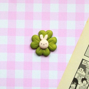 Insigna Miffy trifoi - bijuterii - mărțișor - Artynos.ro