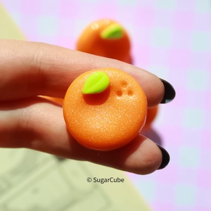 Insigna Portocala - bijuterii - mărțișor - Artynos.ro