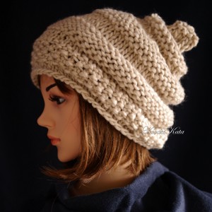 CSIGASAPI - palarie tricotata manual / bej, Imbracaminte si moda, Esarfe, palarii, fularuri, Caciula, Impletitura, ARTYNOS